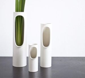 แจกันดอกไม้หินอ่อนธรรมชาติงานฝีมือระดับพรีเมียม TCE สไตล์อาร์ตเดโค สำหรับงานแต่งงาน หรูหรา ขัดเงา ตกแต่งบ้าน ดีไซน์ทันสมัย งานฝีมือประณีต - Product Image 1