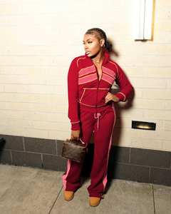 Conjuntos de mujer tejidos de corte regular con LICRA y poliéster - Product Image 5