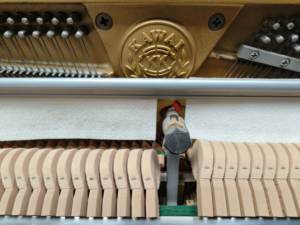 Piano Acústico KAWAI 503F Profesional Usado en Japón, Color Marrón Vintage, Nivel de Rendimiento, Piano Vertical Mecánico Económico de 88 Teclas - Product Image 3