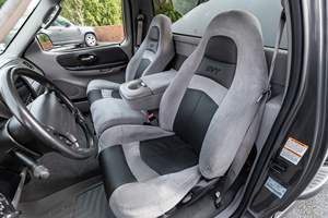 Ford F-150 SVT Lightning 2003 Usada en Buen Estado, 40500 Millas, Motor V8 Supercargado, Color Gris Sombra Oscuro, Propiedad de Oregon - Product Image 5