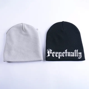 Bonnet d'extérieur en jacquard pour hommes et femmes, tuque à motifs de lettres bloquant les couleurs, chapeau tricoté d'hiver chaud et confortable - Product Image 4