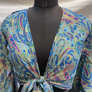 Top corto de seda para mujer, estilo cruzado corto, diseño de corbata frontal, tela suave, ligera y transpirable para trajes informales de verano, ropa de noche - Product Image 1