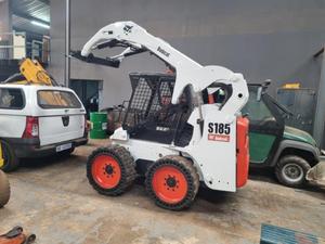Chargeurs compactes Bobcat T770 d'occasion, type hydraulique, du fabricant UNIQUE, à forte puissance, maintenant disponibles à la vente - Product Image 4