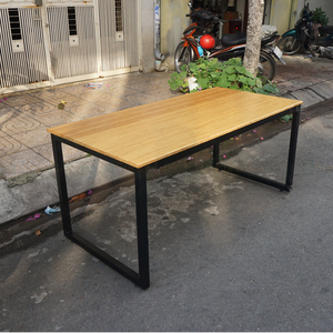 Mesa de Comedor de Bambú con Patas de Hierro 160x80cm - Nuevo Diseño, Muebles de Sala de Estar, Ensamblada, para Uso en Interiores - Product Image 2