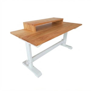 Bureau debout réglable en teck massif avec étagère surélevée pour moniteur, cadre en acier blanc, table de travail ergonomique moderne pour bureau à domicile - Product Image 1