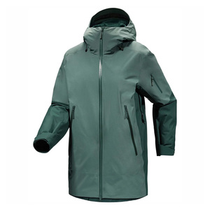 Veste de ski personnalisée OEM pour femmes avec tissu imperméable respirant, couche intérieure isolée, impression et étiquetage de logo - Product Image 1