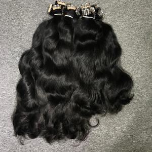 Extensiones de cabello ondulado con cinta natural, cabello humano vietnamita de 10-32 pulgadas con cinta de sensación de mano suave en extensiones - Product Image 2