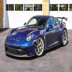 2022 911 GT3 ~3 600 milles, moteur 6 cylindres en L de 4,0 litres, freins en céramique composite, bleu gentiane métallisé - Product Image 1