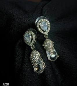 CONJUNTO DE PENDIENTES ESTILO CLÁSICO DE DIAMANTE AMERICANO PARA BODAS CONJUNTO DE PENDIENTES ESTILO CLÁSICO DE MODA PARA MUJER Y NIÑA - Product Image 3