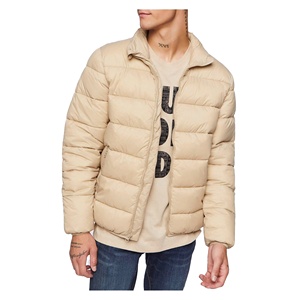 Veste matelassée beige pour homme, col montant, fermeture éclair, coupe-vent, veste d'hiver décontractée, coupe régulière, rembourrage en polyester, couleur unie - Product Image 2
