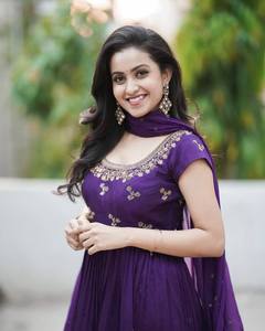 LANCEMENT DU NOUVEAU DESIGNER FESTIVE WEAR SHARARA PALAZZO TISSU CHINON SOIE AVEC BEAU TRAVAIL DE BRODERIE DE SÉQUENCE - Product Image 4