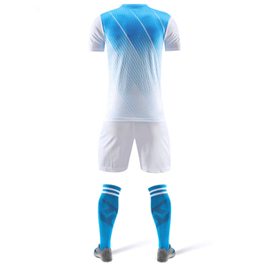 Uniformes de fútbol de alta calidad con logotipo personalizado 2025, ropa deportiva de poliéster de secado rápido, uniforme de fútbol para niños - Product Image 2