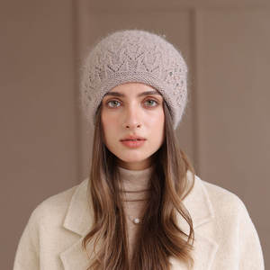 Bonnets en tricot personnalisés en gros, chapeaux d'hiver avec impression numérique et impression en relief, ajustables pour les voyages, les activités de plein air et le port quotidien - Product Image 5