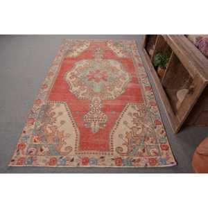 Tapis Vintage Turc Rouge Beige 4.5 X 8.2ft Large Surface Laine Patchwork Design pour Couloir ou Chambre à coucher Latex Backed - Product Image 1