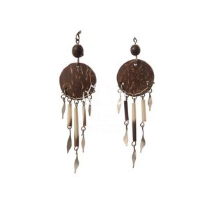Bijoux et accessoires en coquille de noix de coco faits à la main, écologiques et chics - Product Image 1