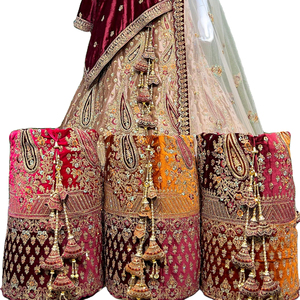 Lehenga Choli de Terciopelo de Seda para Novia - Product Image 1