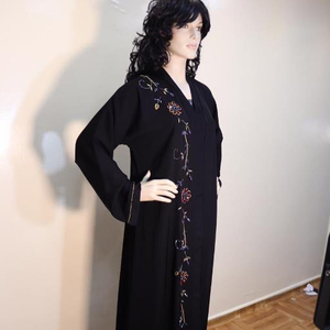 Caftán musulmán tradicional hecho a mano de Dubái 2022 para mujer hermoso diseño marroquí negro pantalones largos hermoso negro marroquí - Product Image 1