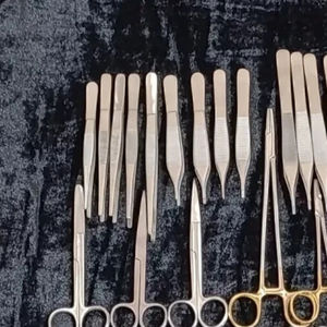 Kit de Instrumentos Quirúrgicos para Cirugía Plástica, 72 Unidades, Calidad Premium, Acero Inoxidable, Certificado CE ISO POR DEBONAIRII - Product Image 4