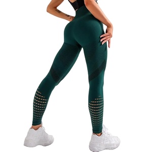 Vente en gros de vêtements de sport avec logo personnalisé leggings de yoga push-up sans couture taille haute respirants pour femmes - Product Image 5