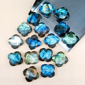 อัญมณีรูปดอกไม้ลาบราดอไรต์ธรรมชาติขนาด12มม. - Product Image 2