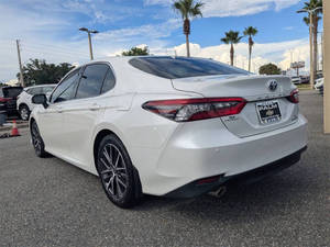 Voiture d'occasion de qualité abordable, Toyota Camry Hybride XL-E 2021, conduite à gauche - Product Image 5