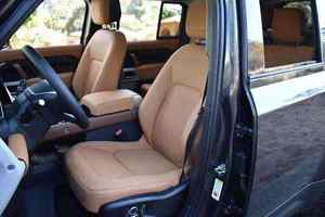 Land Rover Defender 130 SUV USADO CON BAJO KILOMETRAJE - Product Image 4