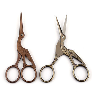 Tijeras de Uñas Profesionales de Calidad Premium, Hoja Curva, Orificio Cuadrado, Acero Inoxidable, Punta Afilada, Herramienta de Cuidado, Duraderas y Ligeras - Product Image 1