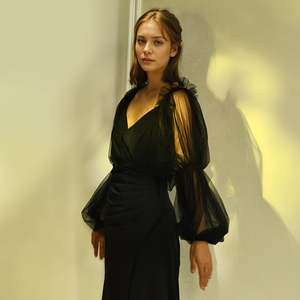 Robes de bal élégantes Bridella MM26 en maille noire légère avec manches à épaules dénudées et design confortable pour les mariages et les événements formels - Product Image 2