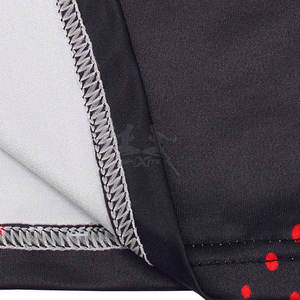 Tissu extensible et coutures Flatlock pour une protection confortable contre les éruptions cutanées avec protection SPF élevée et matériau durable - Product Image 5