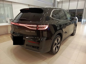 2025 G I I L Y E 5 AWD Lithium Battery 110kWh+ R18 Tires Double Drive Motor Leather Seats 6 Seats Rear <b>Camera</b> <b>Panoramic</b> Sedan - Product Image 4