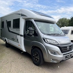 Camping-car Hymer B-ML I 780 d'occasion en excellent état, idéal pour l'utilisation de l'eau et de l'air, meilleur prix. - Product Image 3