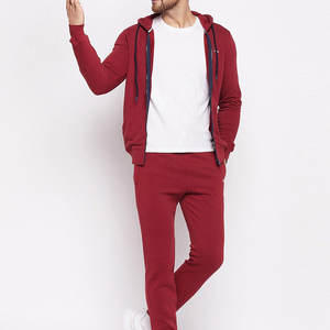 Design unique personnalisé couleur et taille hommes survêtement facile à porter écologique hommes survêtement de haute qualité vêtements de sport survêtement - Product Image 5