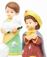 Offre Spéciale : Adorables Mini Figurines du Père Noël en Résine Écologique – Décorations de Noël pour la Maison et Accessoires de Présentation de Table de Fêtes