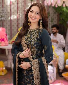 Salwar Kameez brodé pour les occasions de l'Aïd, de mariage et de plage - Les vêtements les plus magnifiques pour femmes dans le monde entier - Product Image 4