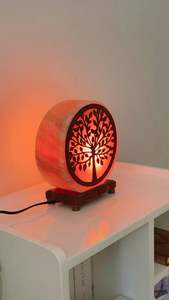 Décorations de sel de l'Himalaya en cristal naturel de style maison élégante exquise lampe sculptée en bois de haute qualité artisanat fait à la main - Product Image 2