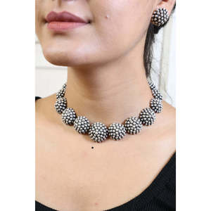Collar de Plata de Ley para Mujer, Estilo Kolhapuri, Vintage, de Tridha Cultural Collectible, con Borla Ajustable de 28 cm - Product Image 1