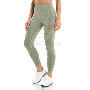 Conjunto de Yoga para Mujer de la Mejor Calidad, Conjunto de Yoga para Mujer Hecho a Medida, Conjunto de Yoga para Mujer de Alta Resistencia - Product Image 6