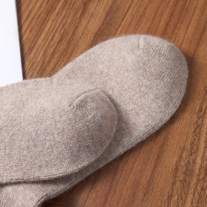 ถุงเท้าอ่านหนังสือขนแกะสำหรับผู้ชายถุงเท้าให้ความอบอุ่นปรับแต่งได้สำหรับฤดูใบไม้ร่วง - Product Image 4