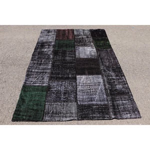 พรมขนาด 5.1x7.5 ฟุต, พรมวินเทจตุรกี, พรมลายเส้นนามธรรมสีดำ - Product Image 1