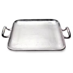 Plateau de service en aluminium poli brillant Plateau de service très exigeant avec poignée disponible pour le café et le thé dans les restaurants - Product Image 4