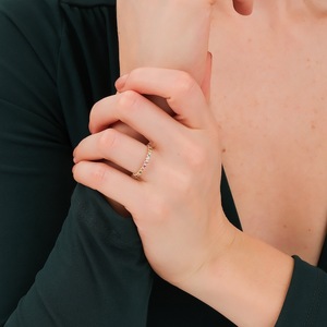 Haute conception 14K or massif éternité bande naturelle multi saphir bande délicate prix de gros bijoux de luxe par Zubeda gemmes - Product Image 3