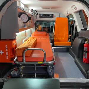 Nueva ambulancia de transmisión manual diésel 4x4 de lujo, Conversión de vehículo personalizada de alta calidad - Product Image 5