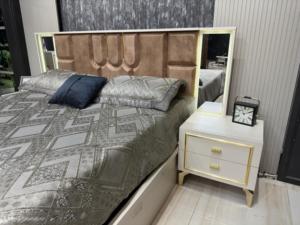 ชุดห้องนอนขนาดคิงไซส์หรูหราทันสมัยพร้อมเตียงเก็บของเพิ่มเติมอย่างมีสไตล์สำหรับบ้านสำนักงานวิลล่าบ้านไร่หรือการใช้ในโรงแรม - Product Image 6