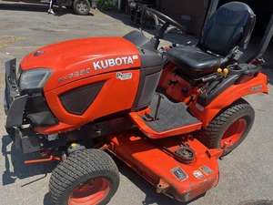 Tracteur à roues d'occasion Kubota BX2380 pour les fermes avec des composants clés tels que le roulement, le moteur, la pompe à engrenages, la boîte de vitesses - Product Image 4