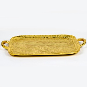 Plateau de service en laiton poli gravé sur mesure, finition de luxe, cadeau de mariage royal, plateau pour occasions spéciales, célébrations festives - Product Image 6