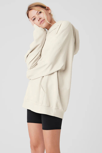 Sweats à capuche surdimensionnés en coton pour femmes avec logo personnalisé tricoté 400 Gsm à bas quantité minimale de commande Prix compétitif Sérigraphie Impression de logo sur mesure - Product Image 3