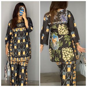 Ensemble de cordons imprimés de qualité pour femmes exportatrices, tenue assortie confortable et élégante pour le brunch, le voyage ou le quotidien à vendre - Product Image 2