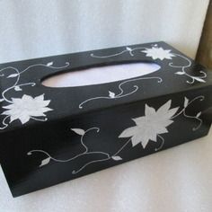 Porte-serviettes décoratif en MDF avec motif imprimé, idéal pour les restaurants à thème et les salles à manger modernes - Product Image 3