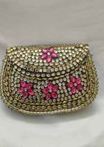 Bolsos de Mano de Mosaico Metálico Hechos a Medida, Diseño Radiante con Botones que Aporta Brillo, Eleva la Elegancia en Eventos Formales y Ocasiones Especiales - Product Image 6