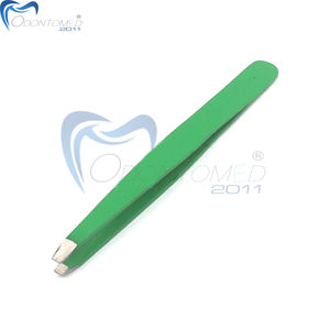 Pince à épiler oblique en acier inoxydable Odontomed, verte, confortable, pour usage commercial, équipement de beauté pour les soins de la peau, la beauté du visage et les cils - Product Image 1